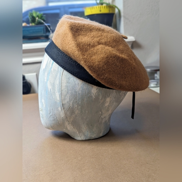 Beret (Brown) - Picture 3 of 13
